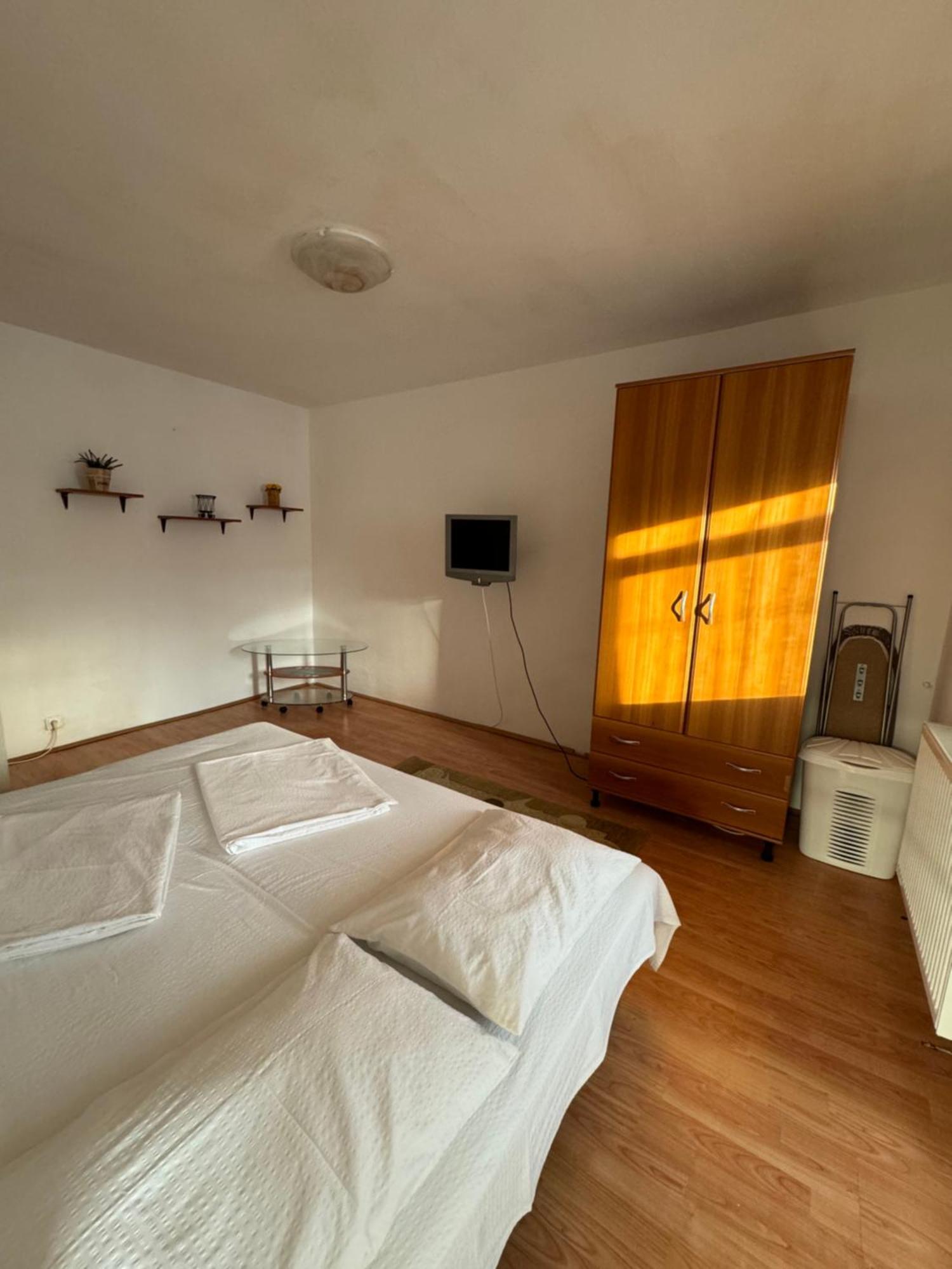 Kid Apartments Κλουζ-Ναπόκα Εξωτερικό φωτογραφία